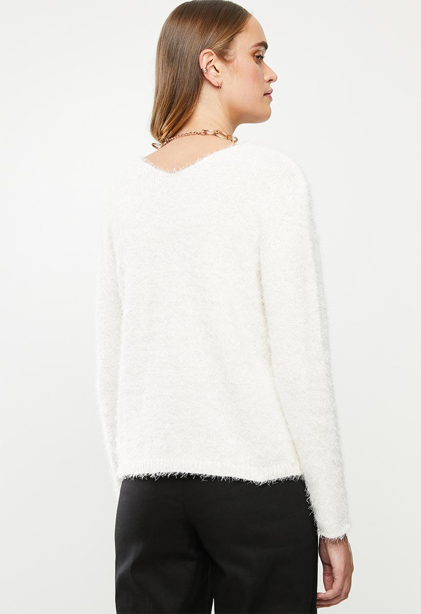 Jacqueline de Yong - Cheer long sleeves v-neck pullover - cream 
