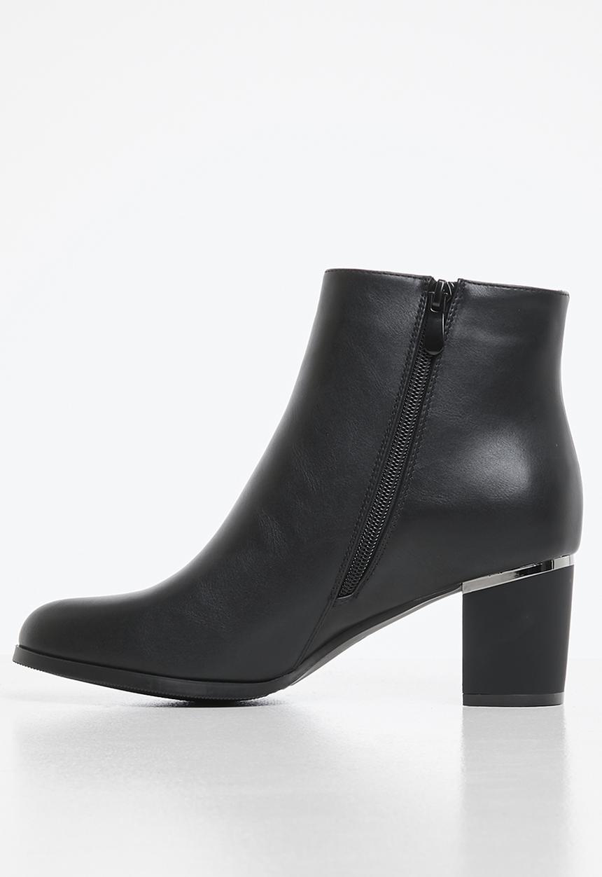 Butterfly Feet - Saphire boot - black
