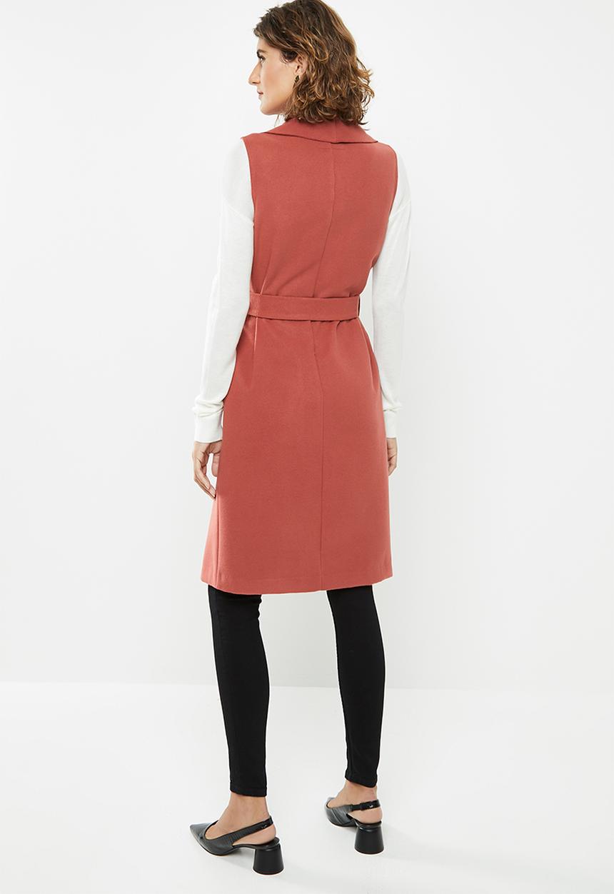 edit - Sleeveless melton coat - red