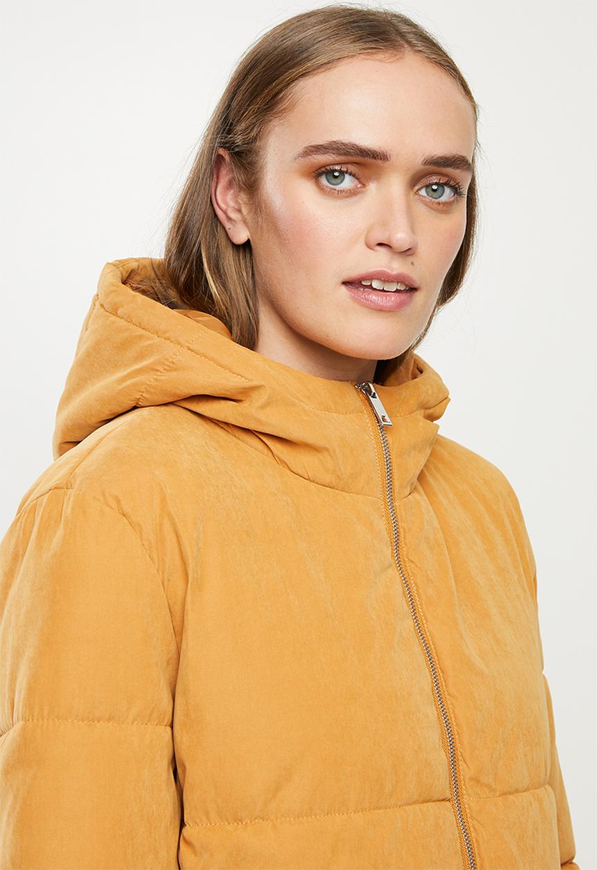 Jacqueline de Yong - Noble extra long padded jacket - yellow