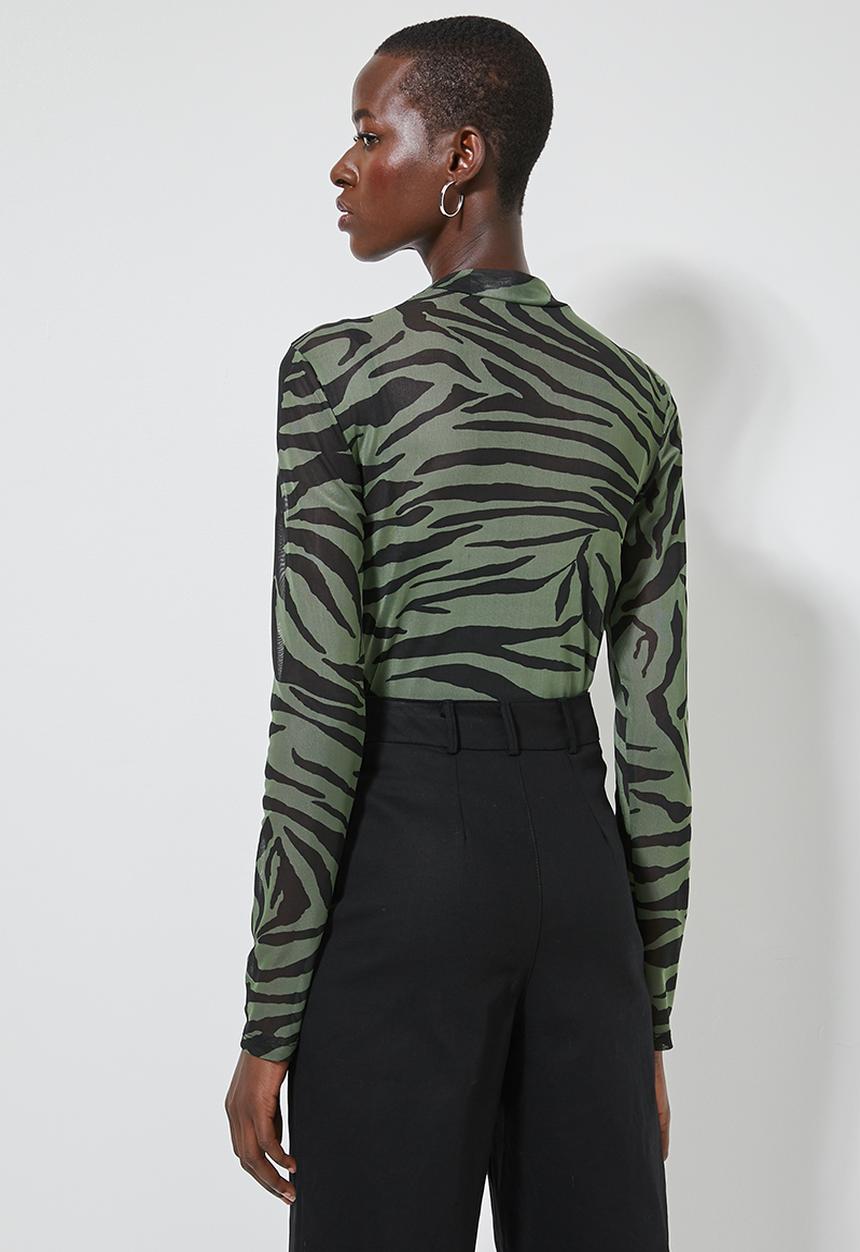 Superbalist - Printed mesh tee - black & green