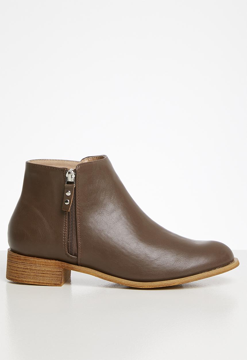 edit - Alexa chelsea boot - brown