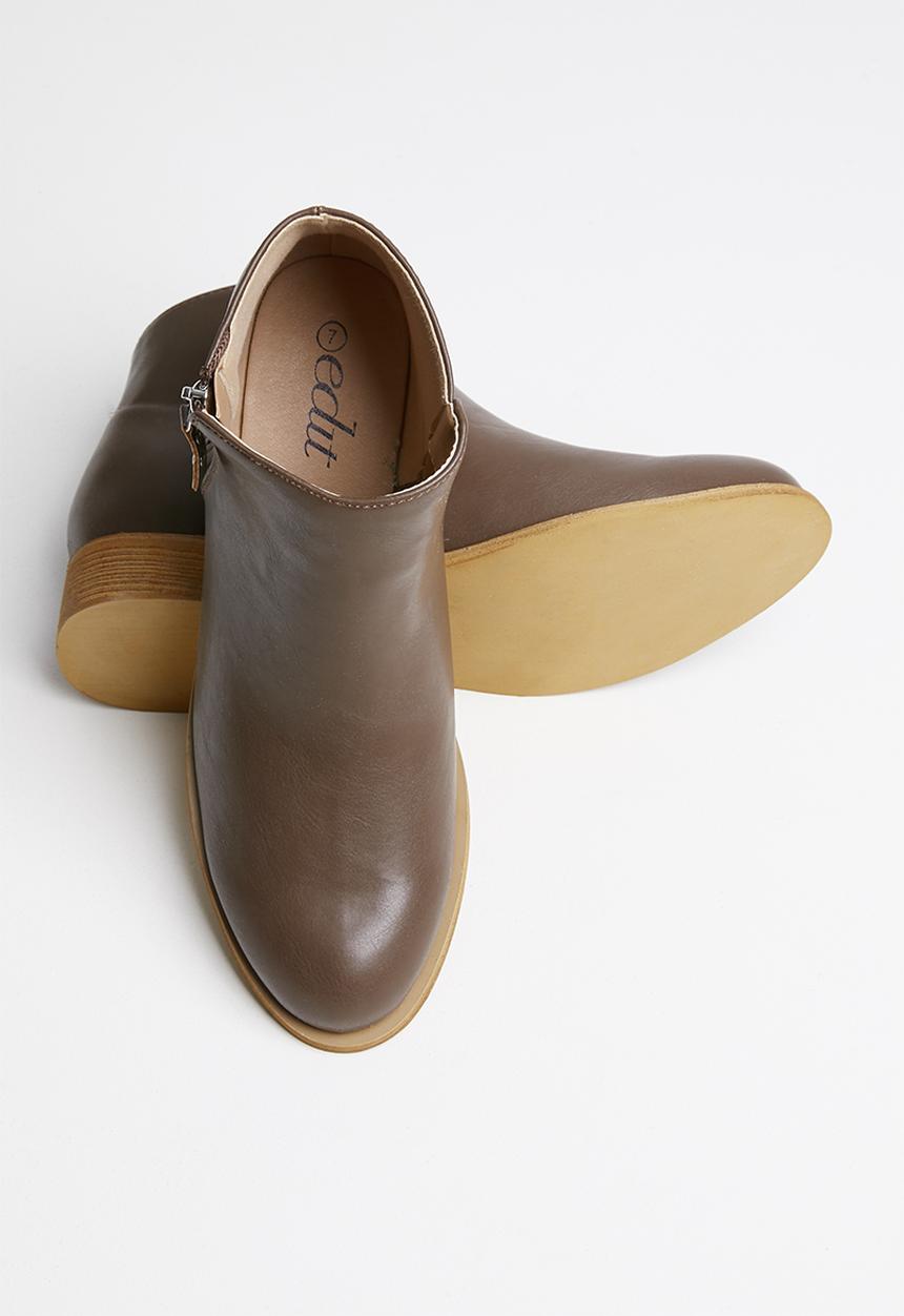 edit - Alexa chelsea boot - brown