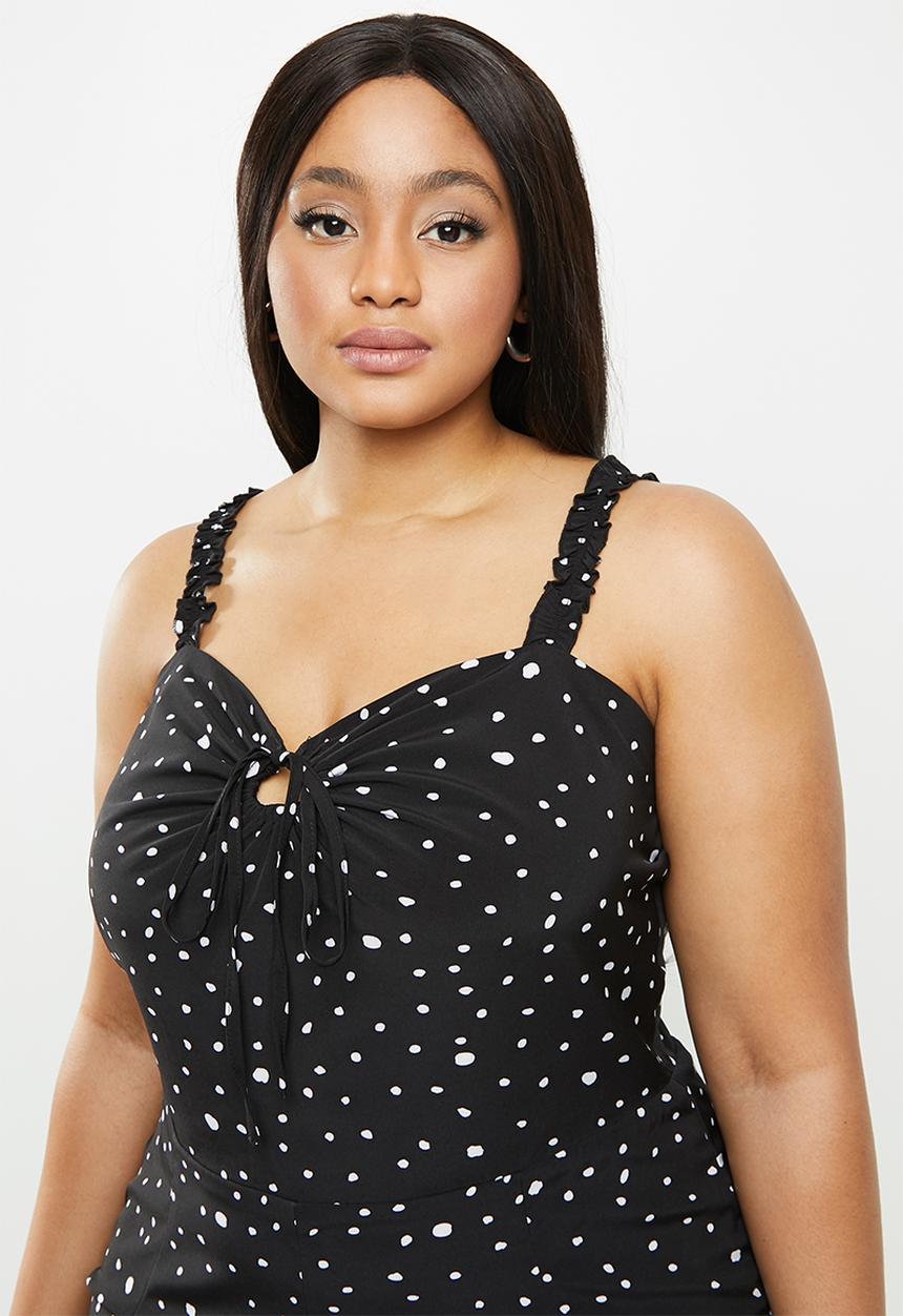 Glamorous - Plus messy spot spaghetti strap jumpsuit - black & white