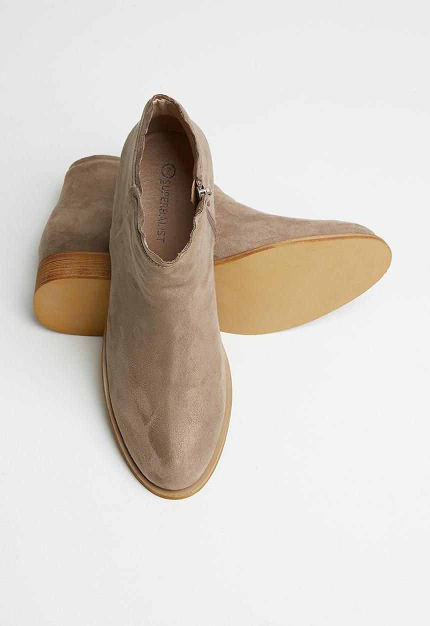 Superbalist - Kodie chelsea boot - neutral