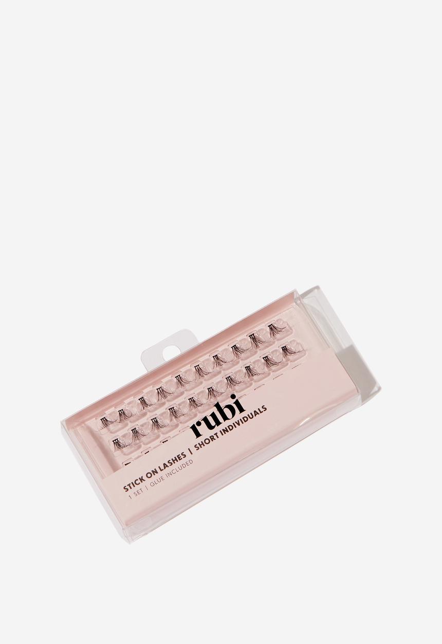 Cotton On - Rubi stick on lashes  - short individuals