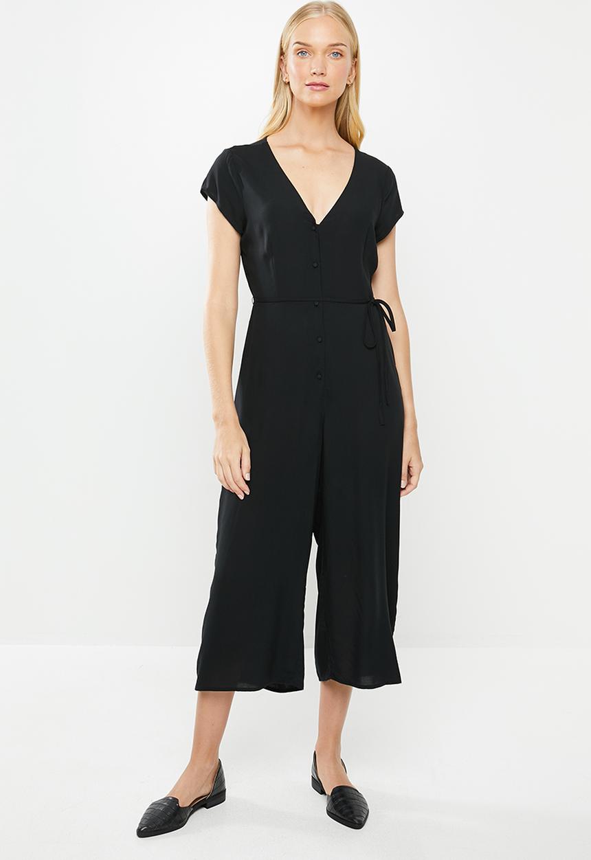 Cotton On - Woven Maggie short sleeve jumpsuit - black