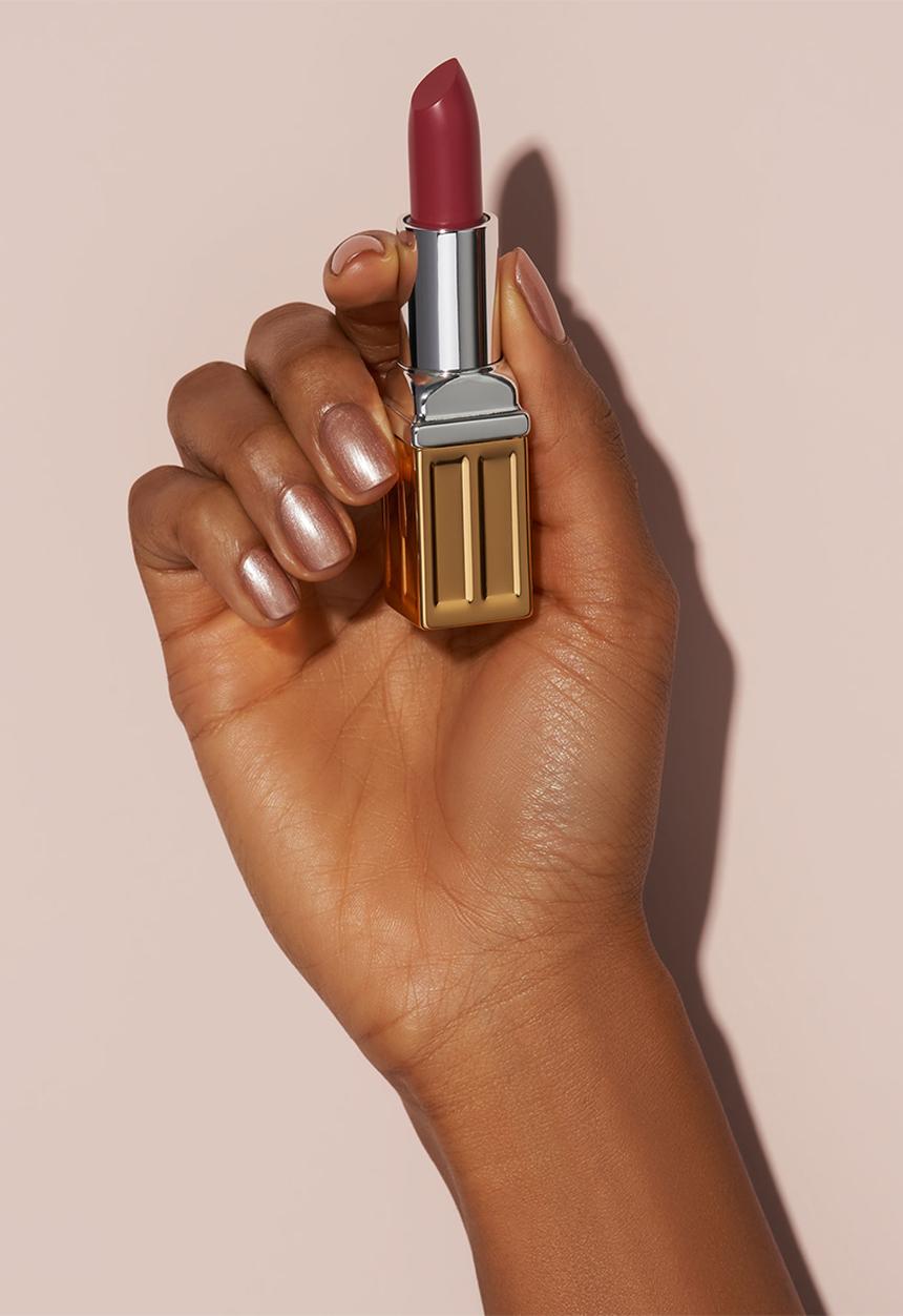 Elizabeth Arden - Beautiful Color Moisturising Lipstick - Neoclassic Coral 12