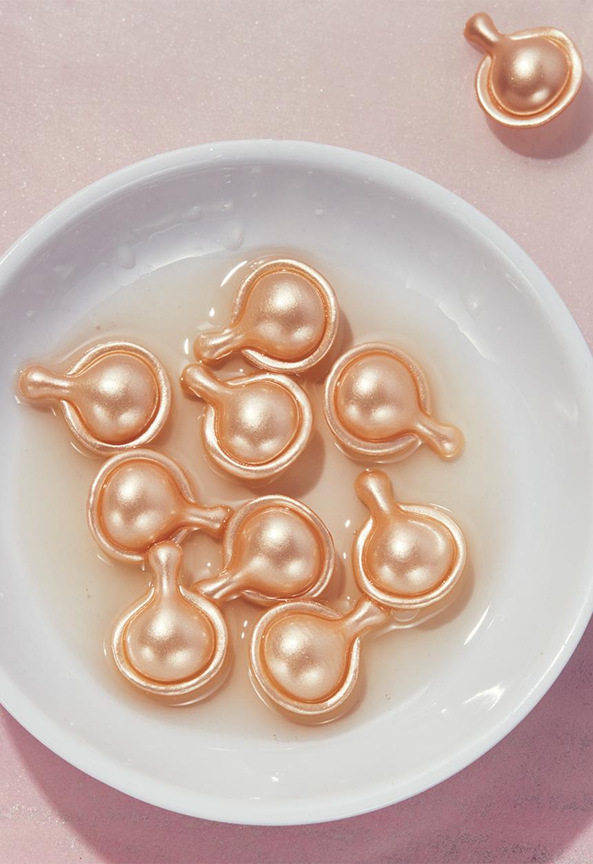 Elizabeth Arden - Advanced Ceramide Capsules Daily Youth Restoring Serum - 90pc