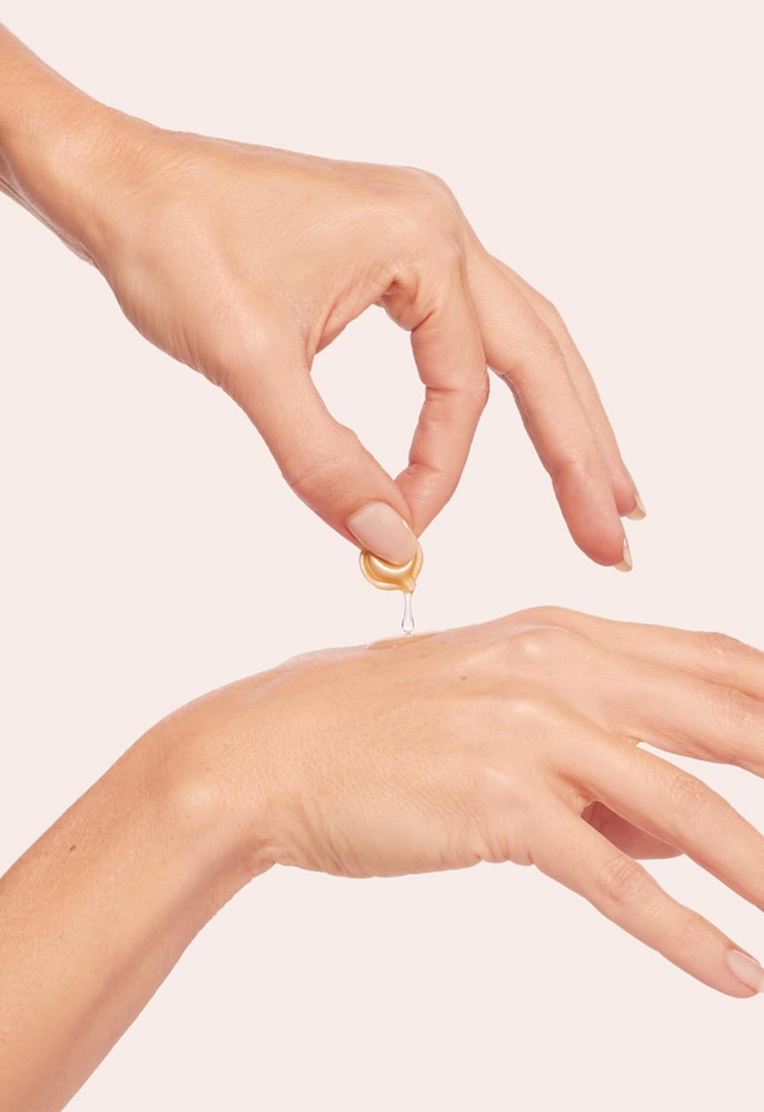 Elizabeth Arden - Advanced Ceramide Capsules Daily Youth Restoring Serum - 90pc