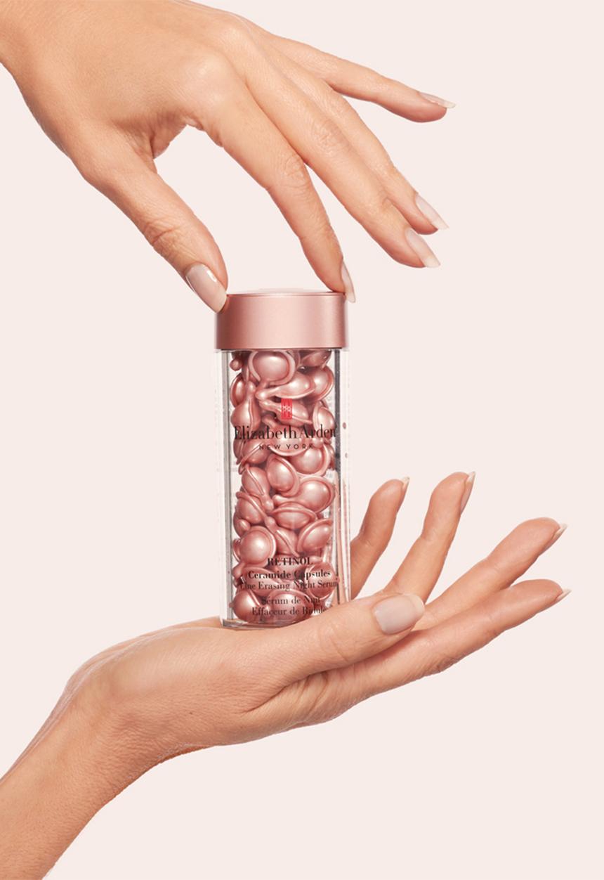 Elizabeth Arden - Retinol Ceramide Capsules Line Erasing Night Serum - 60pc