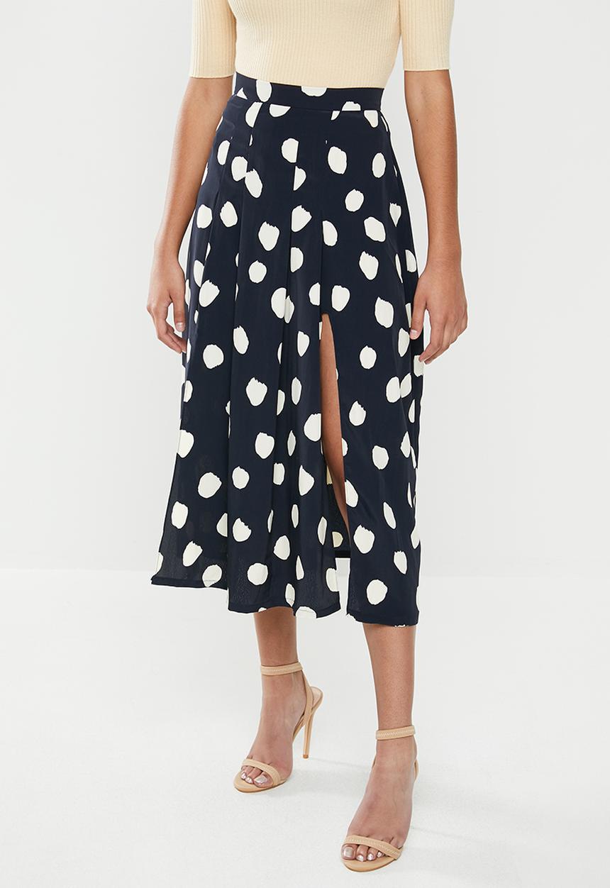 Glamorous - Petite messy spot skirt - navy & cream