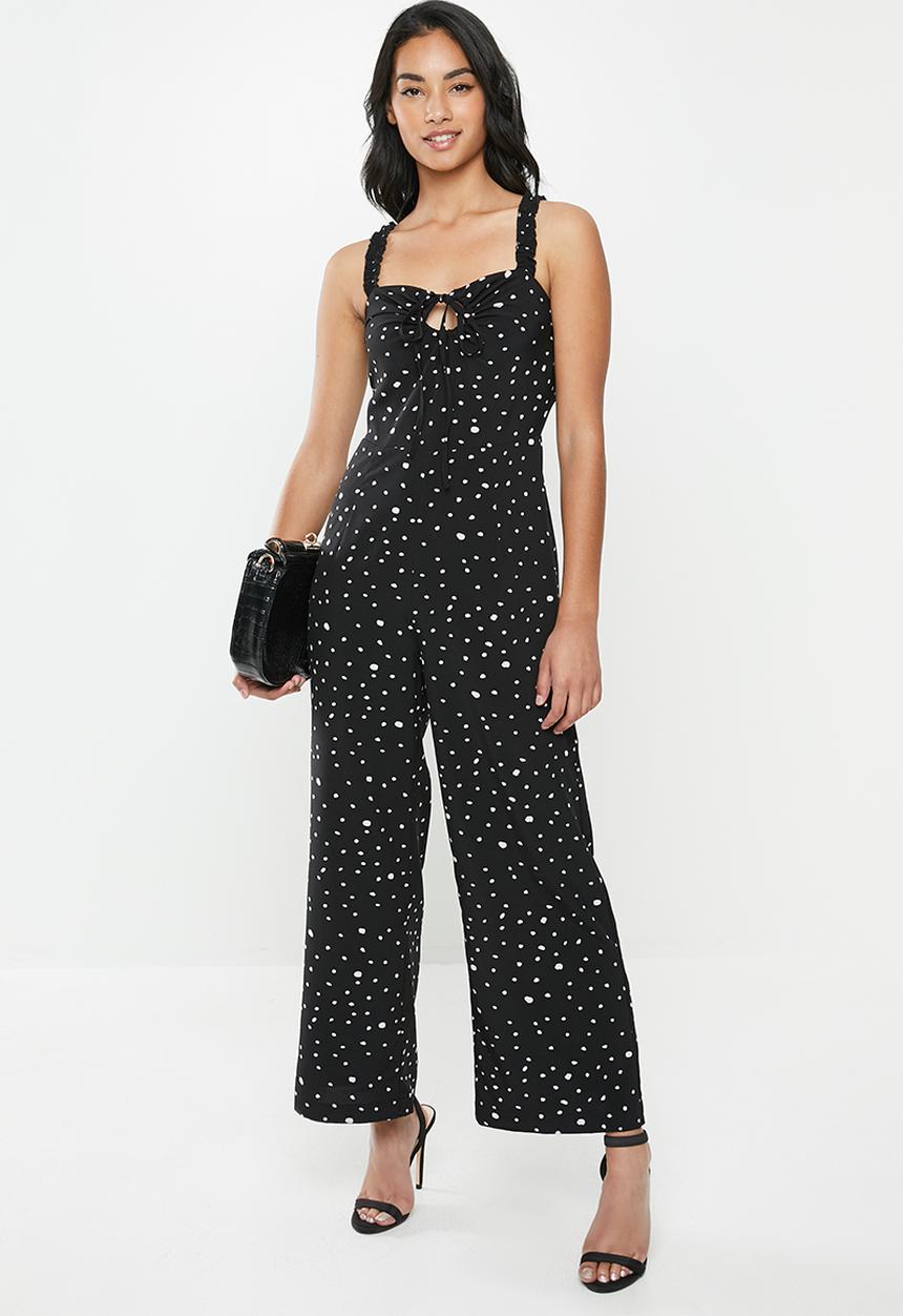 Glamorous - Petite messy spot spaghetti strap jumpsuit - black & white