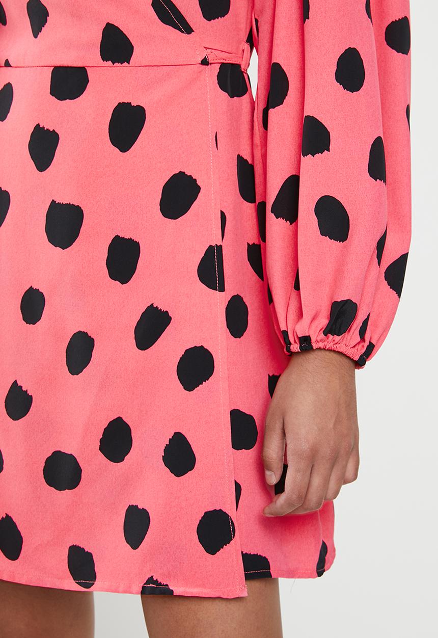 Glamorous - Petite messy spot volume sleeve tunic - pink & black 