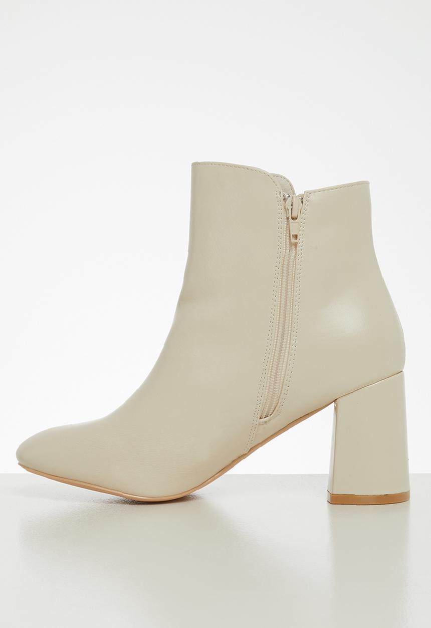 Footwork - Malaki boot - white