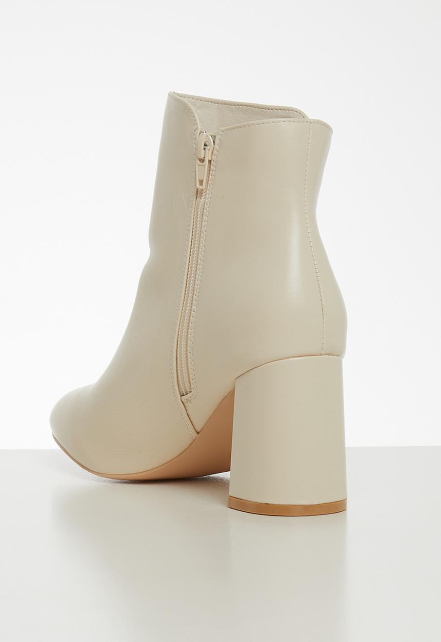 Footwork - Malaki boot - white