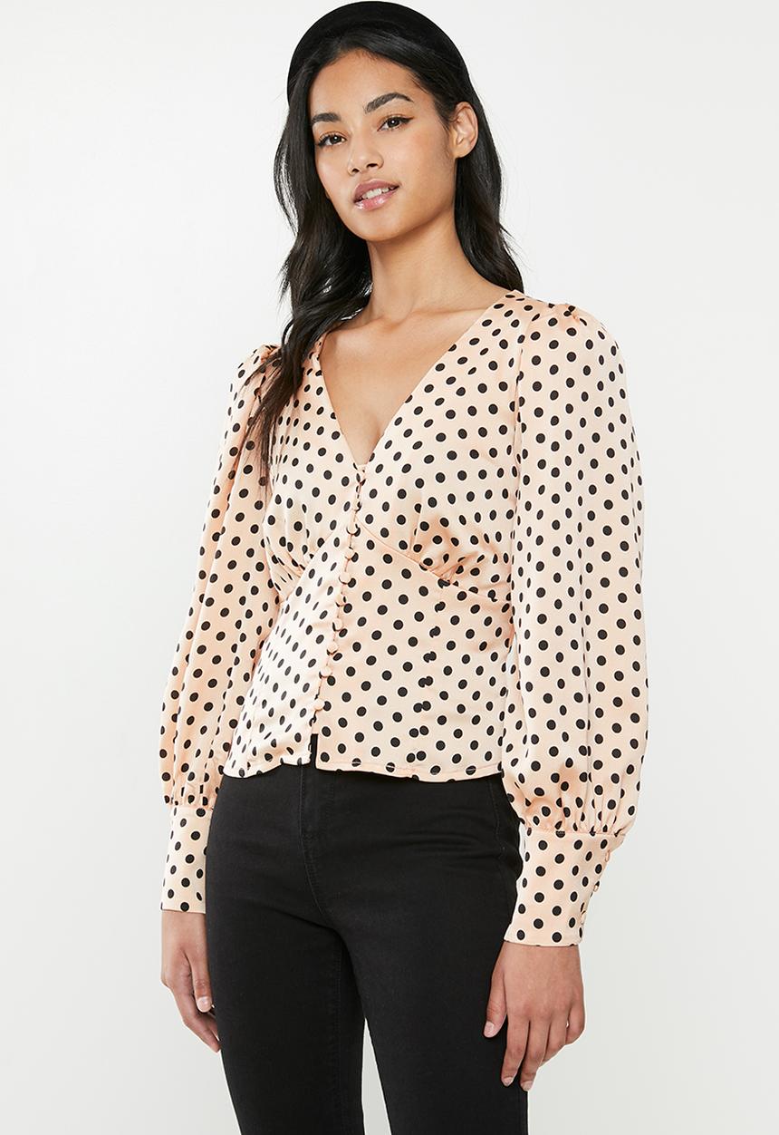 Glamorous - Petite V-neck spot blouse- peach & black