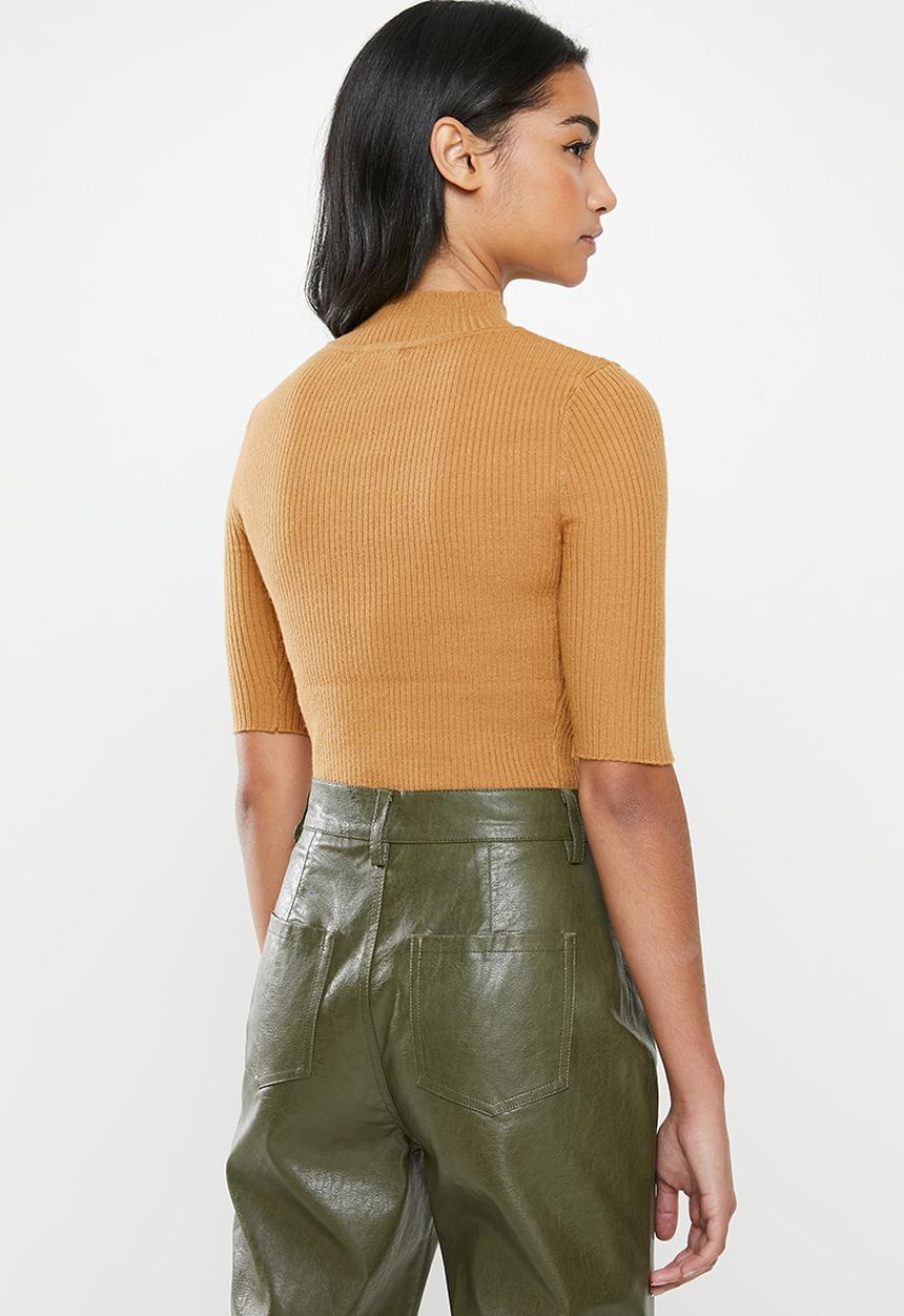 Glamorous - Petite high neck knit- camel