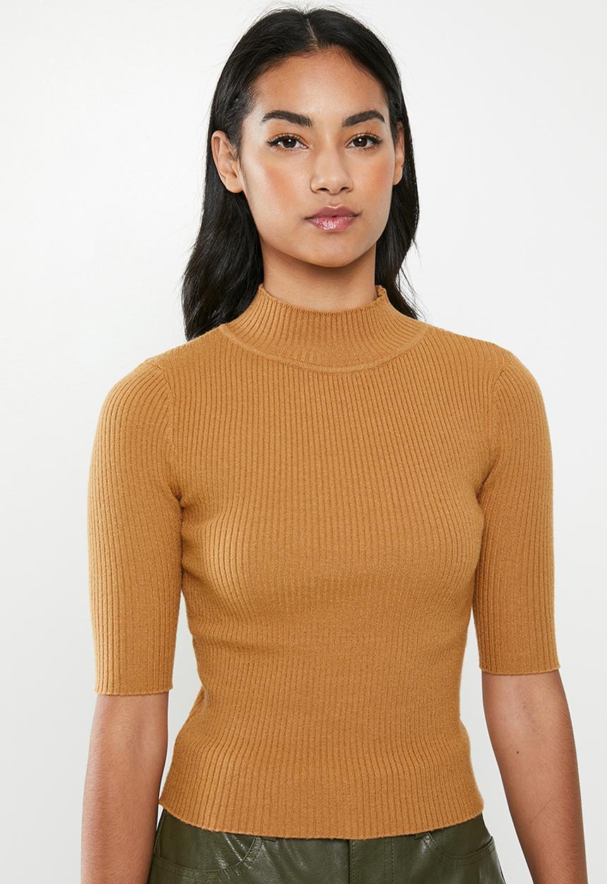 Glamorous - Petite high neck knit- camel