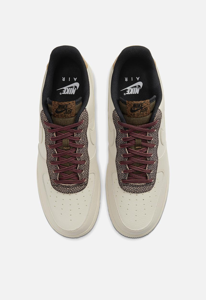 Nike - Air Force 1 '07 LV8 - fossil-wheat-shimmer