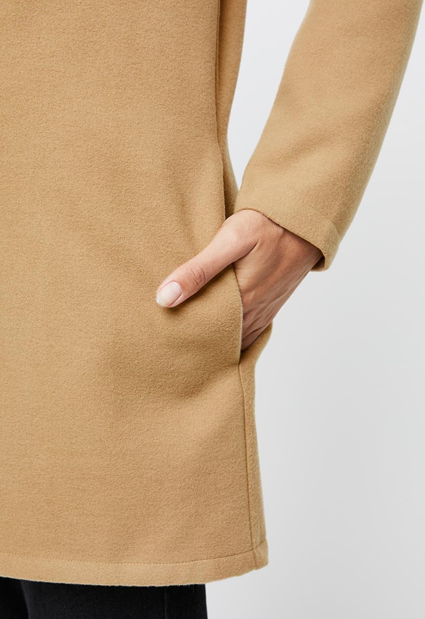 edit - Collarless coat - camel