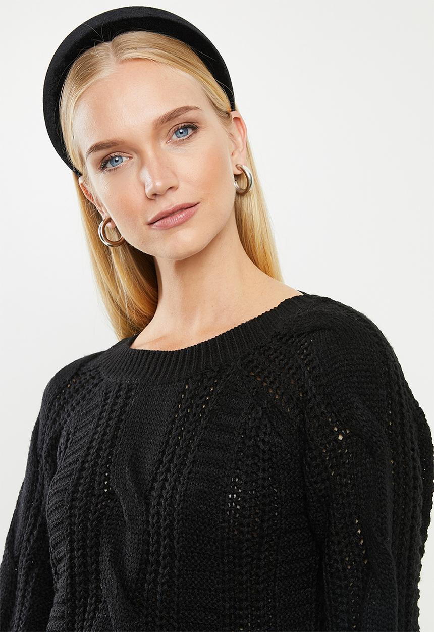 Vero Moda - Allie v-back cable blouse - black