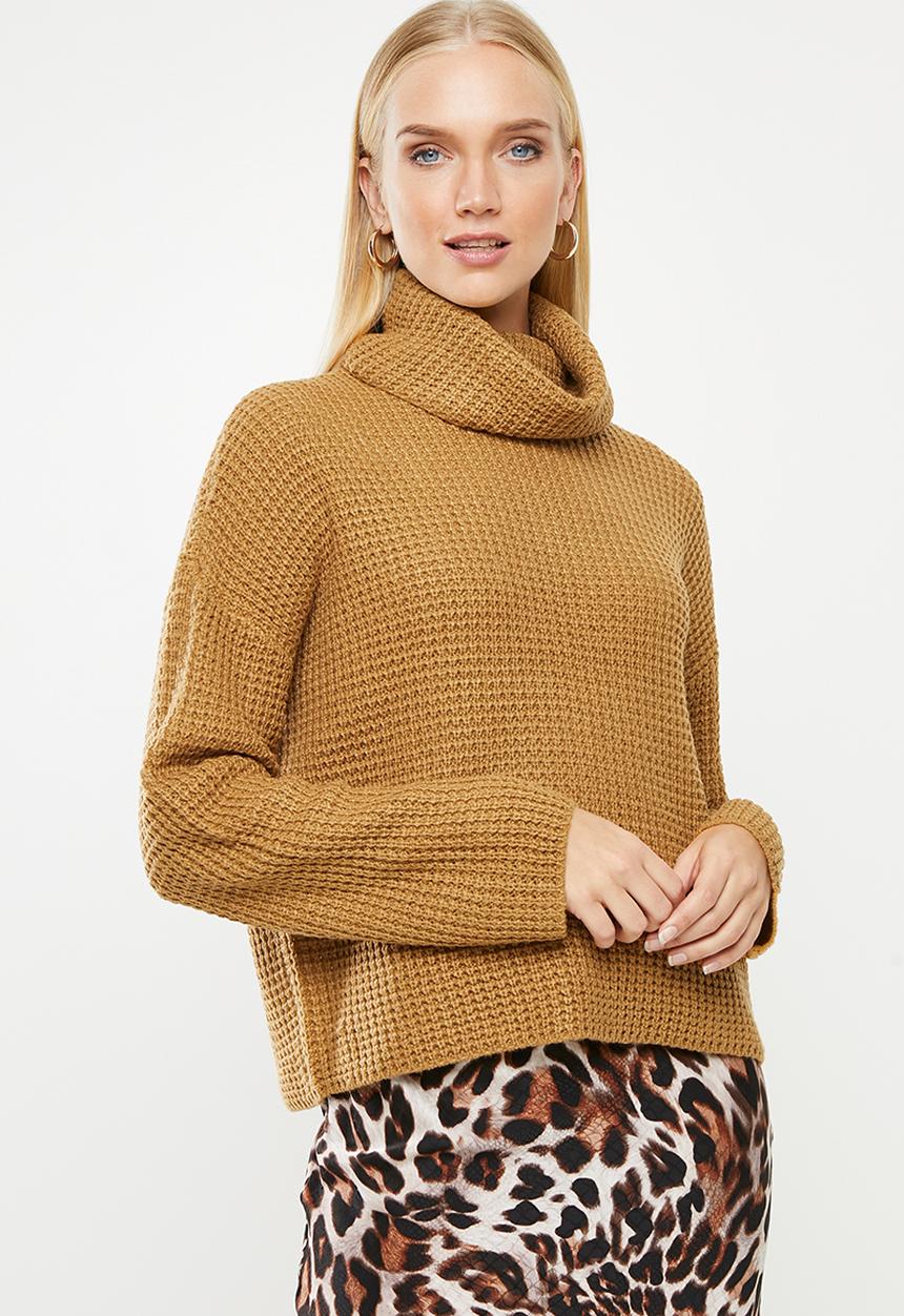 Vero Moda - Leanna rollneck blouse - tan