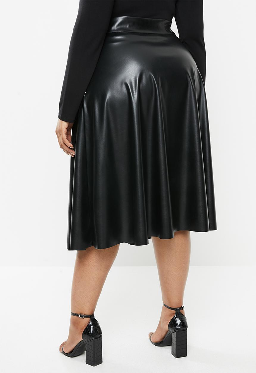 VELVET - Pleather midi skirt - black