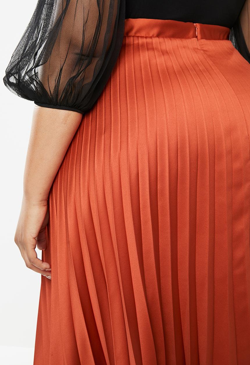 MILLA - Pleated midi skirt - rust