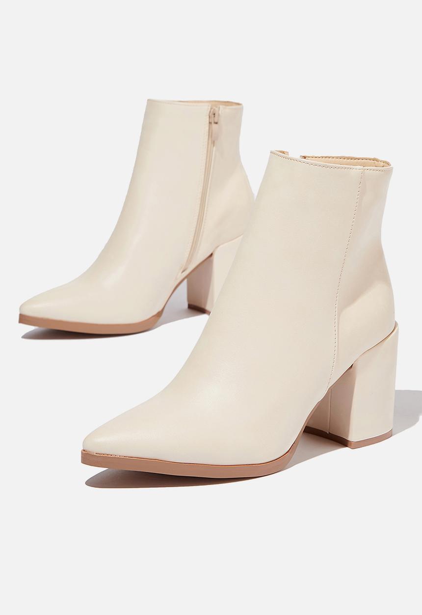 Cotton On - Amina heeled dress boot - ecru