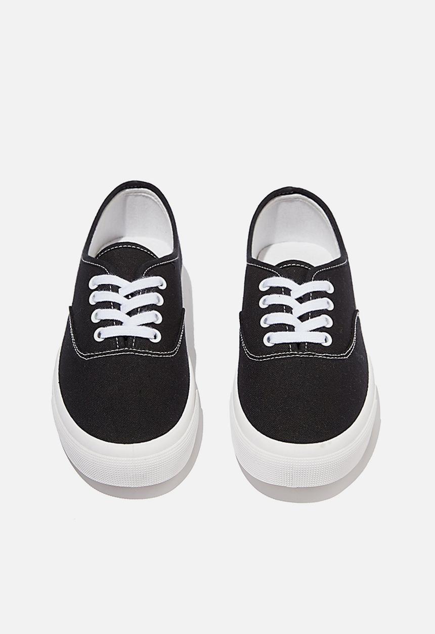 Cotton On - Jamie lace up plimsoll - black white canvas