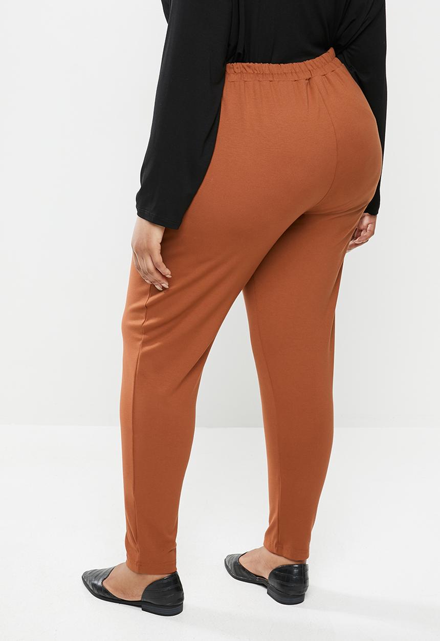 edit Plus - Knit peg leg trouser - rust