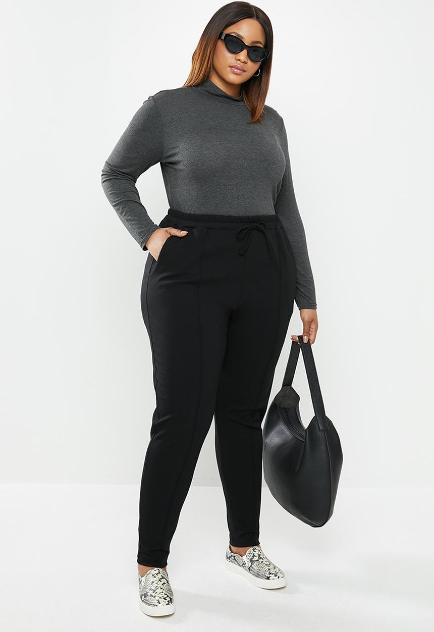 edit Plus - Knit peg leg trouser - black