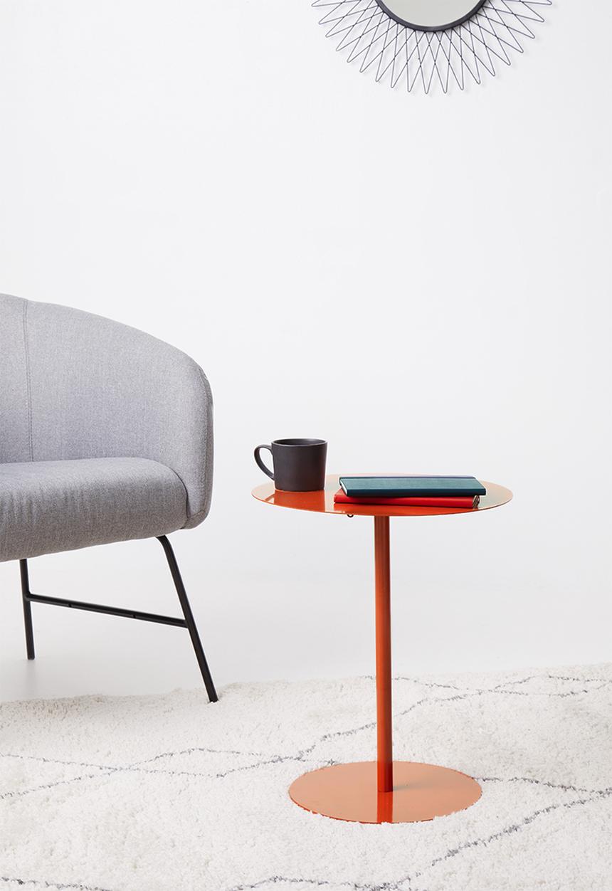 Sixth Floor - Tina side table - red