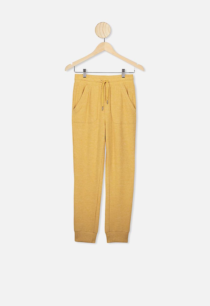 Free by Cotton On - Super soft trackpant - yellow 
