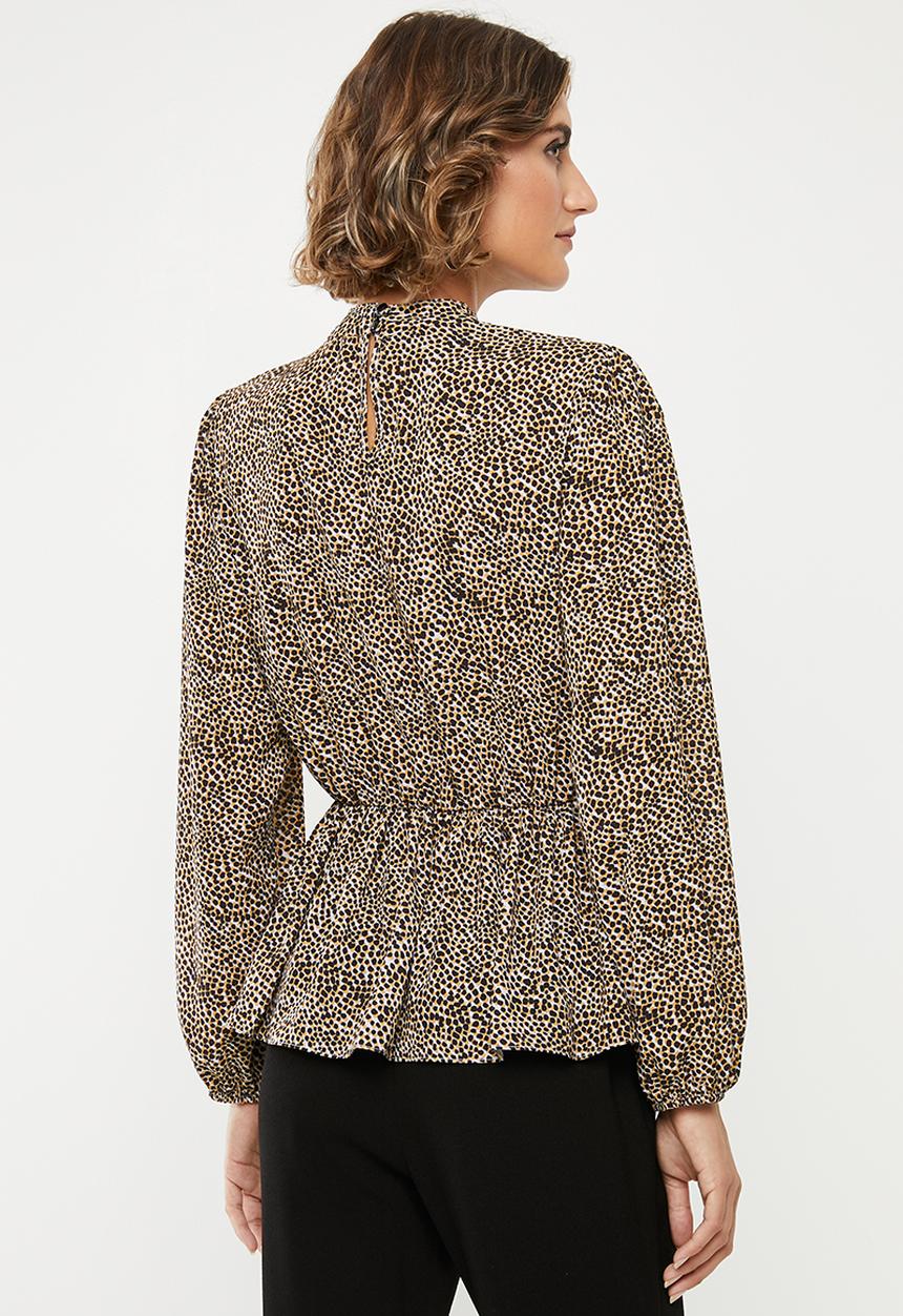 edit - Waisted blouse with keyhole - multi 