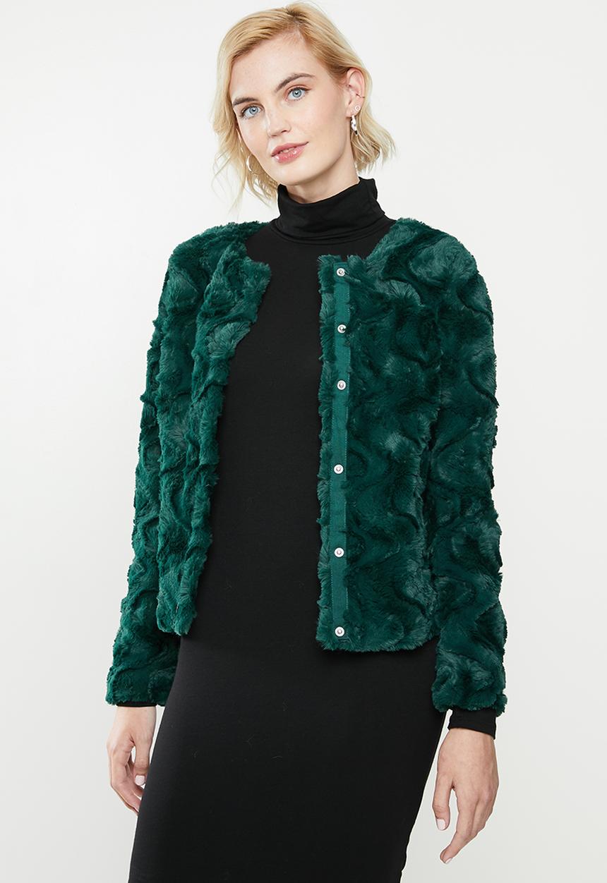 Vero Moda - Curl short faux fur jacket - ponderosa pine