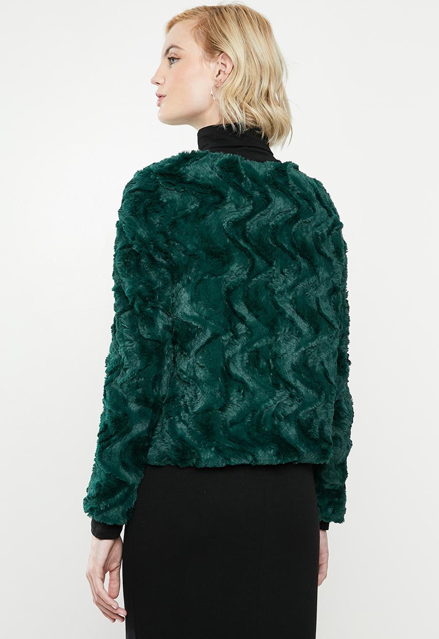 Vero Moda - Curl short faux fur jacket - ponderosa pine