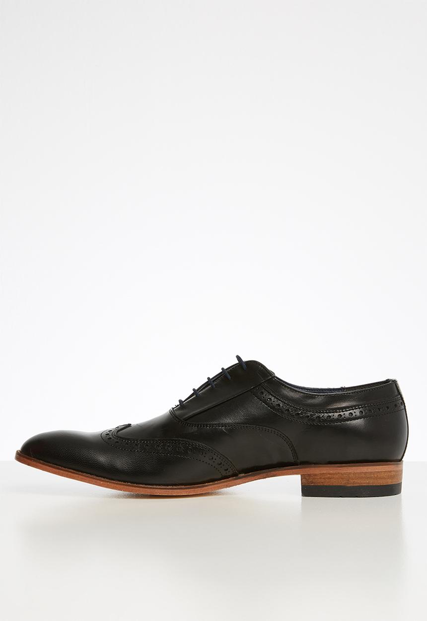 Watson - Leonard leather brogue - black