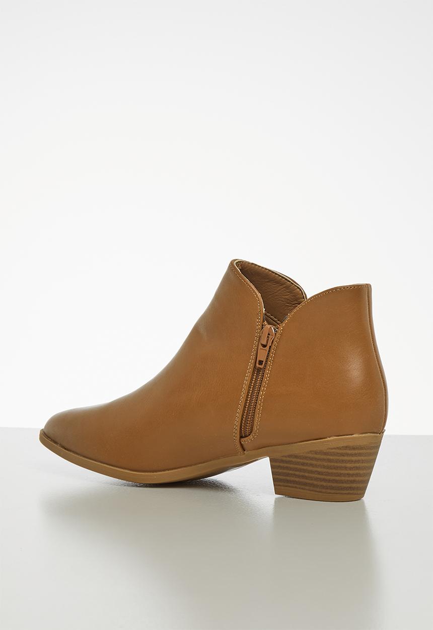Jada - Slip on ankle boot - tan