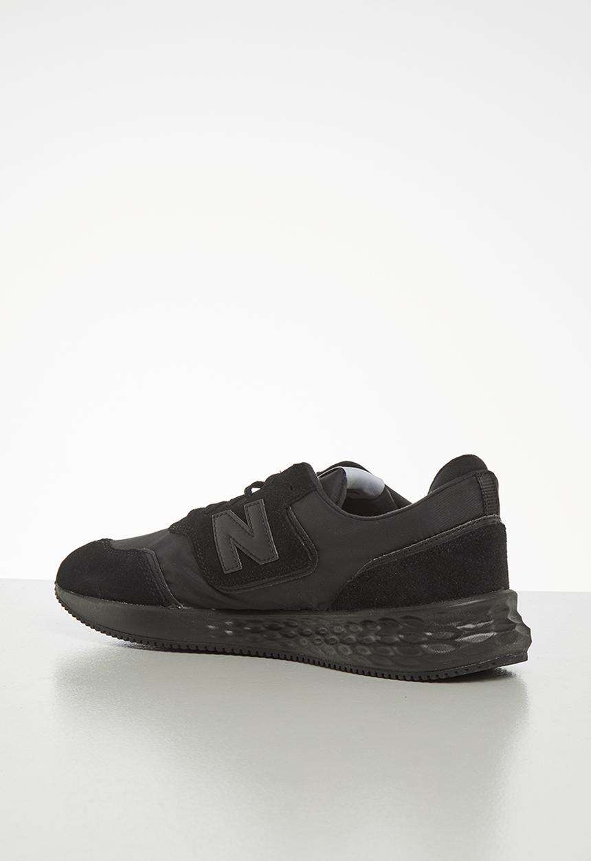 New Balance  - X 70 racer - black