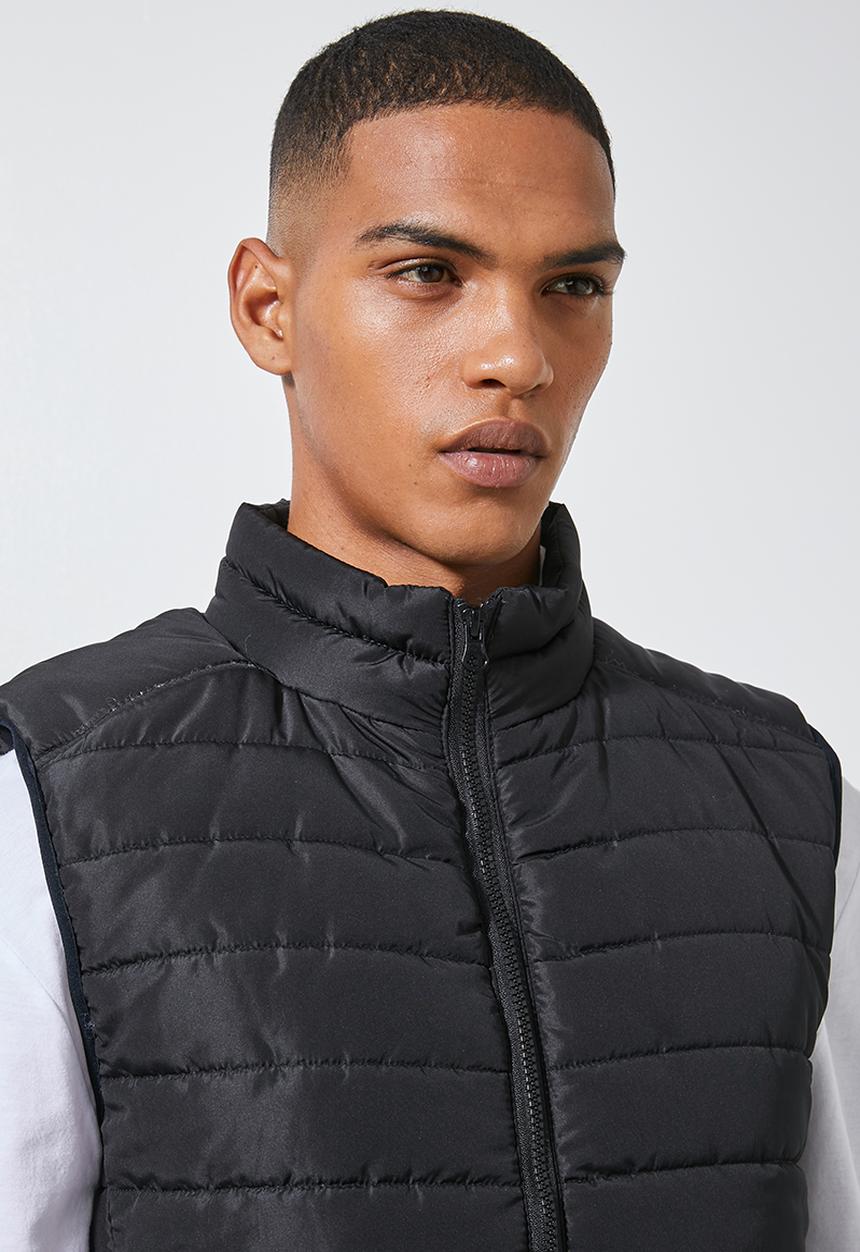 Superbalist - Lightweight sleeveless puffer jacket - black