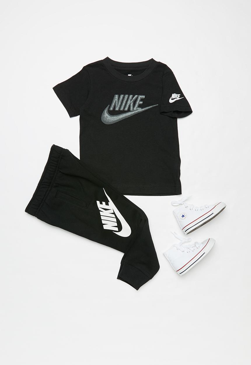 Nike - Nkb futura faux embroidery - black