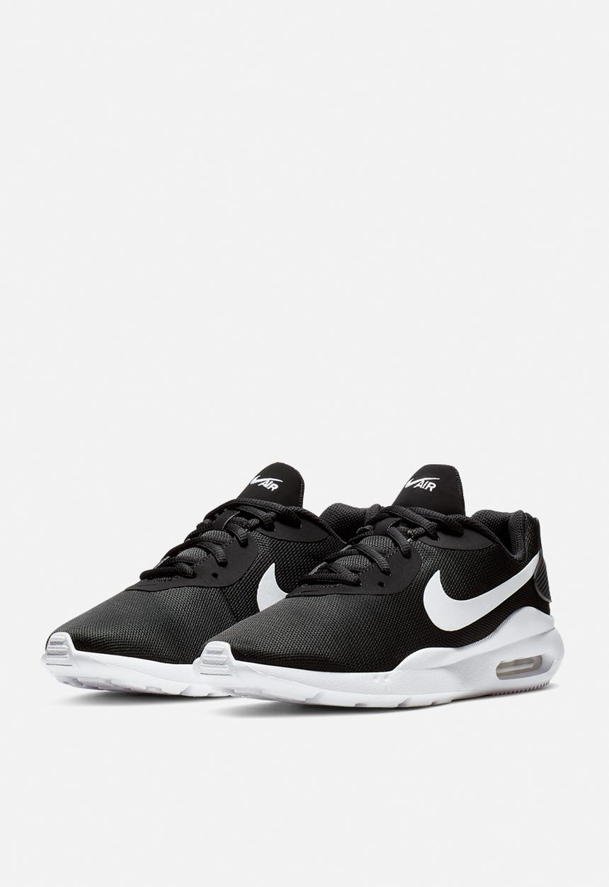 Nike - Air Max Oketo - black / white