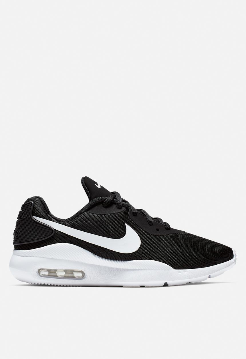 Nike - Air Max Oketo - black / white