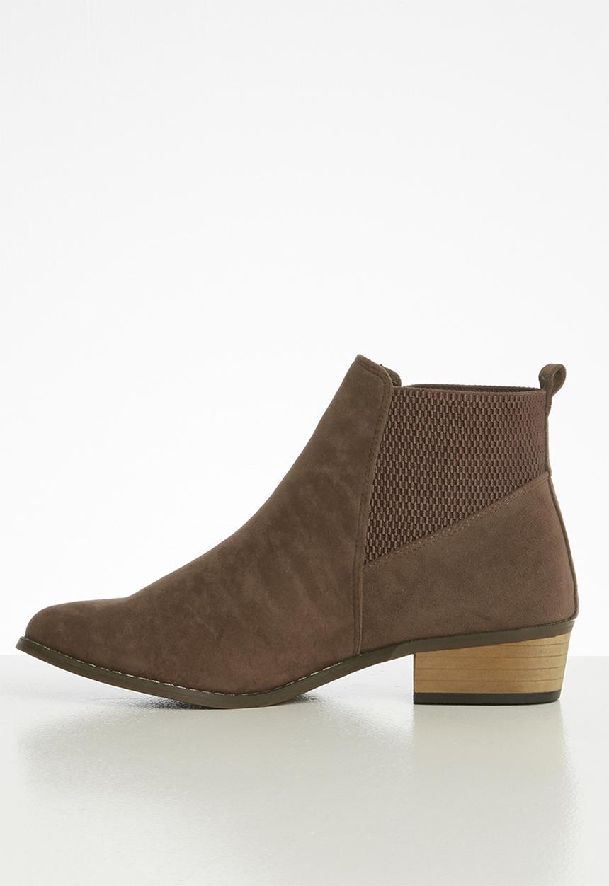 Butterfly Feet - Talia boot - choc