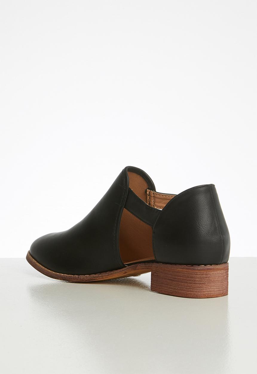 Jada - Side buckle bootie - black