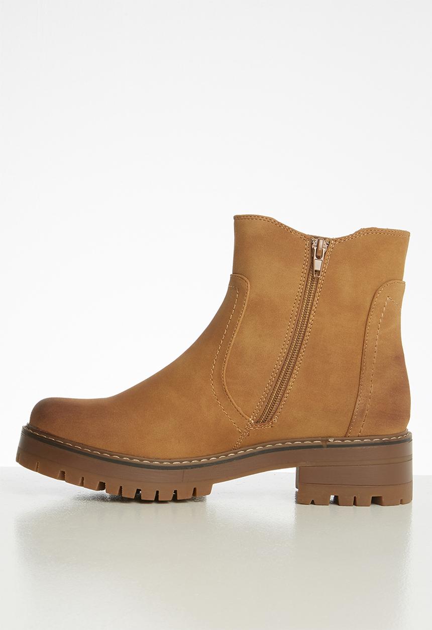 Miss Black - Fox 3 boot - tan
