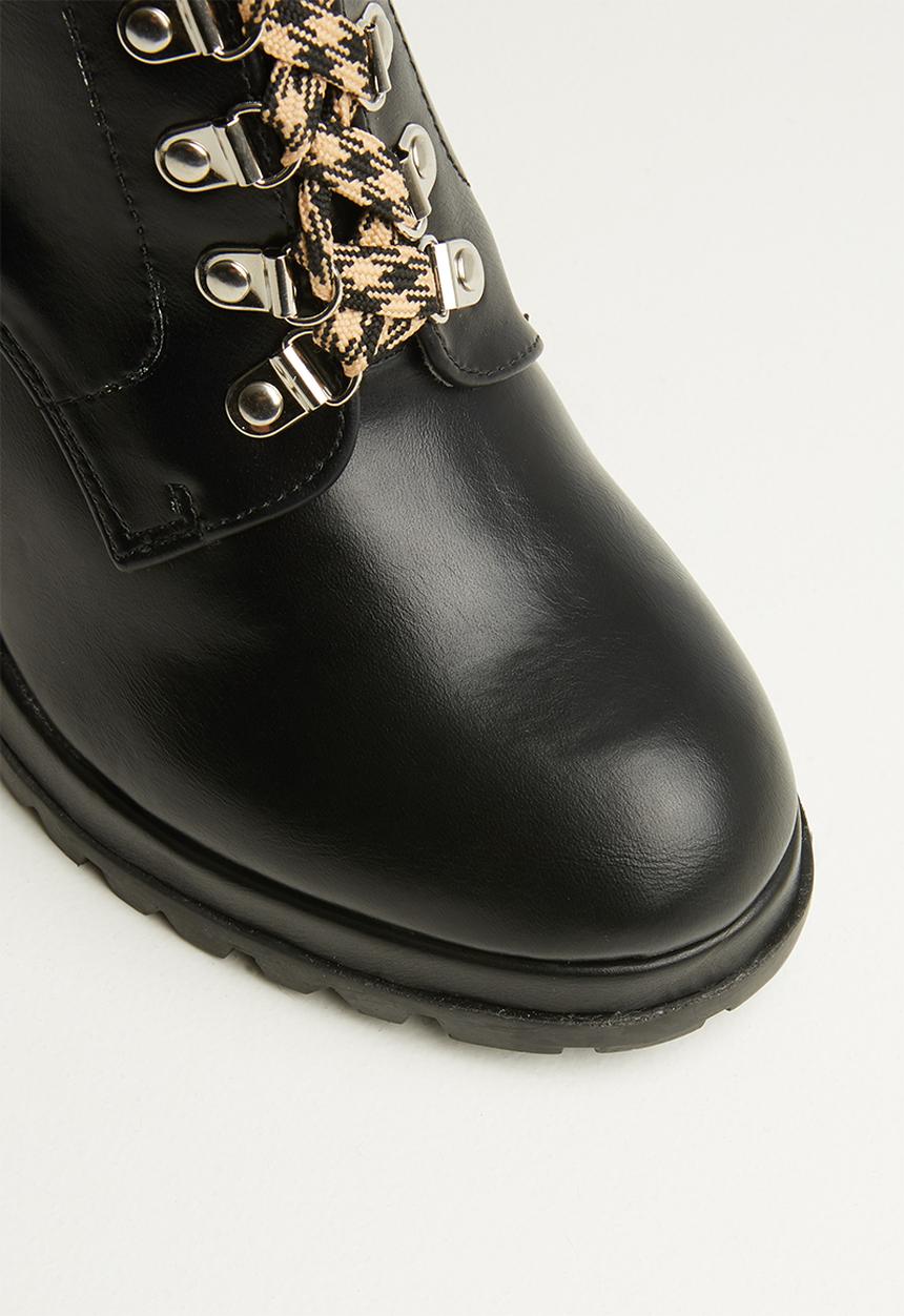 Superbalist - Sade lace-up boot - black