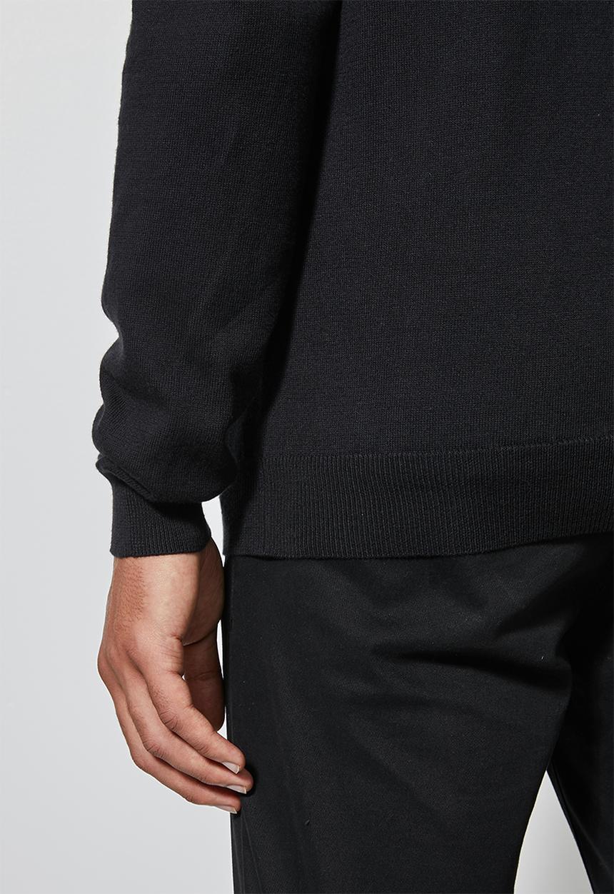 Superbalist - Basic slim fit V-neck knit - black